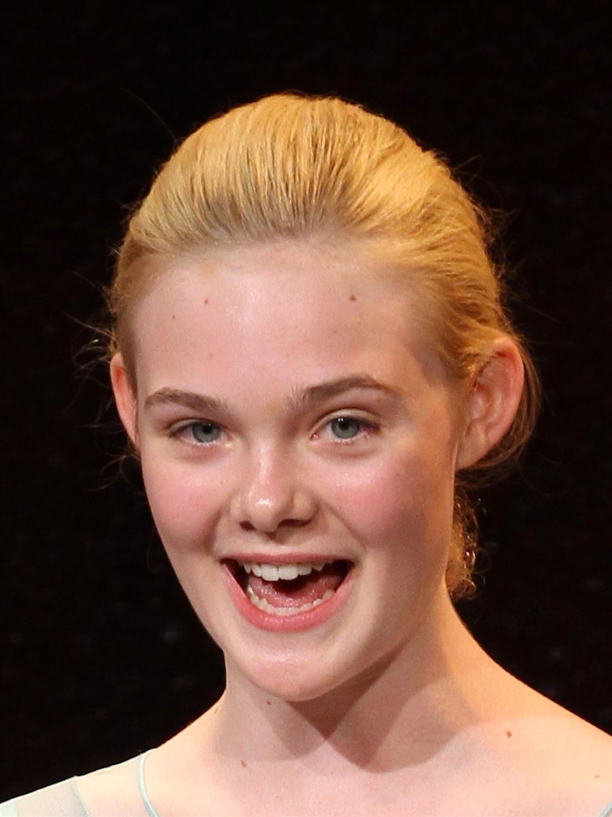 Elle Fanning at the 2011 Women In Film Crystal Pictures | Picture 59015